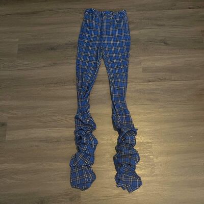 Fashion Nova Runched leggings. Size S. Blue/Black/White plaid. Button fly. NWOT.