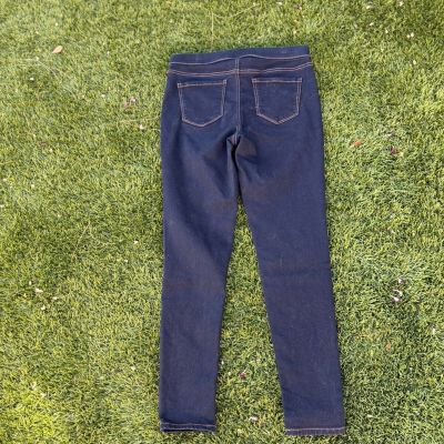 Style & CO Woman’s Jegging Size M Dark Blue