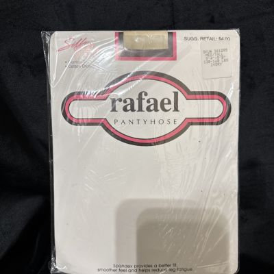 Silken Sheets Rafael Pantyhose Control Top, Cotton Crotch Size Med/Tall Ivory