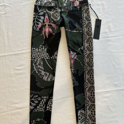 NOLI Leggings WARRIOR Style NWT Size Medium