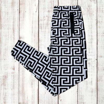 Women’s Leggings Geometric Print L/XL NWT Stretchy Buttery Soft High Waist