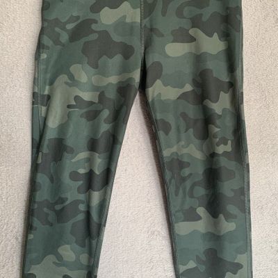 GapFit Women's Running Training Camouflage Cropped Leggings Size Small Regular