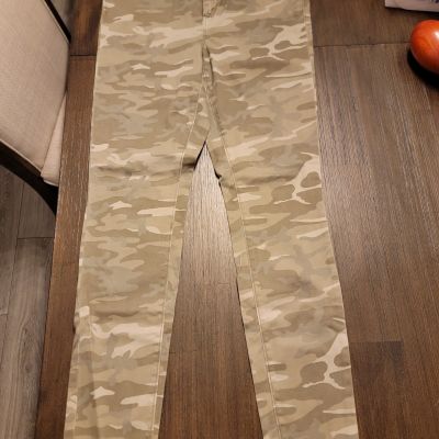 Ann Taylor Loft Outlet Women's Camo Leggings Size 8 BRAND NEW W/ TAGS