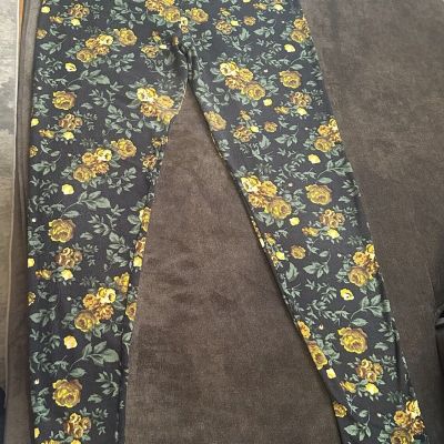 Great Cond. LuLaRoe Leggings - Size Tall And Curvy (Green, Gold, & Yellow)