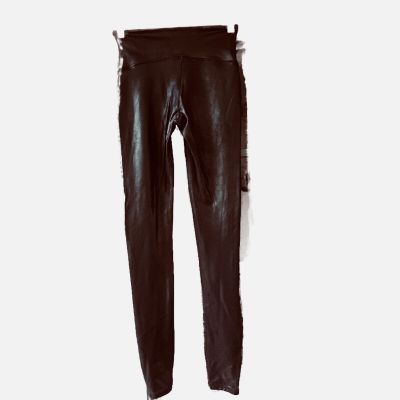 SPANX Faux Leather Leggings Size Medium Black Style 2437 Classic Modern #