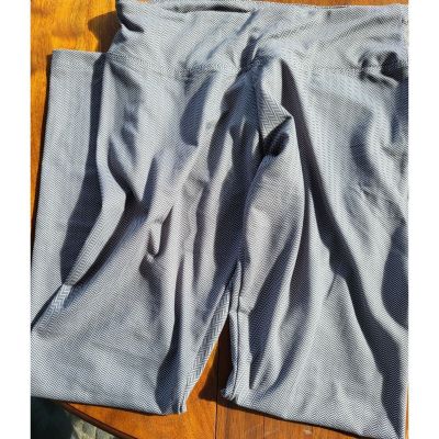 Women's Mediuum Workout Leggings.