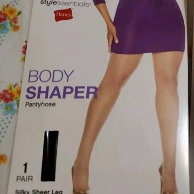 Hanes Style Essentials Body Shaper Pantyhose Plus 3X - 4X Black NIP