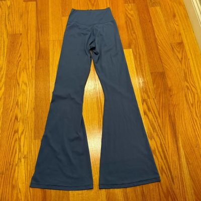 Offline by Aerie  Crossover Flare Hi-Rise Leggings  Blue size M